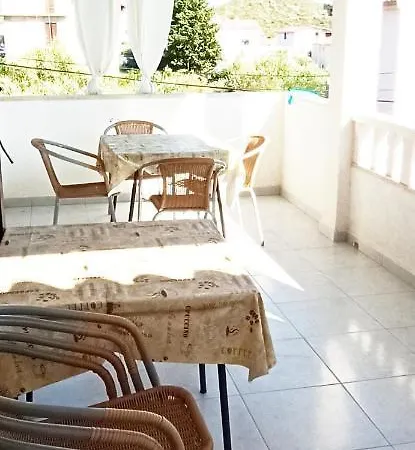 Apartman Edita Rogoznica