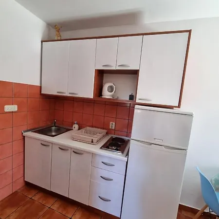 Edita * Rogoznica (Sibenik-Knin)