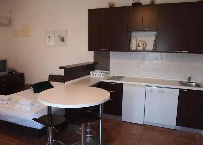 Edita * Rogoznica (Sibenik-Knin)