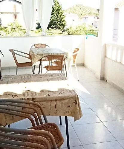 Apartman Edita Rogoznica