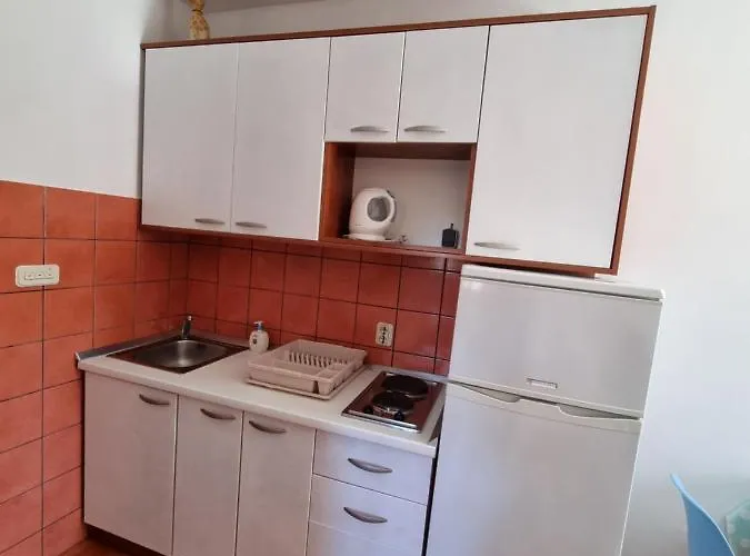 Edita * Rogoznica (Sibenik-Knin)